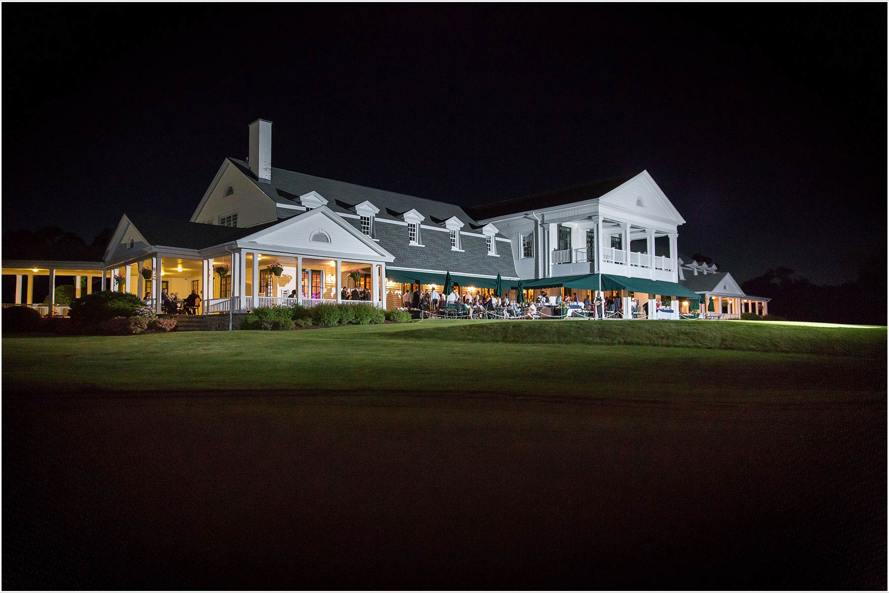 Brooklawn Country Club, Fairfield Connecticut Weddings by Peter Greeno