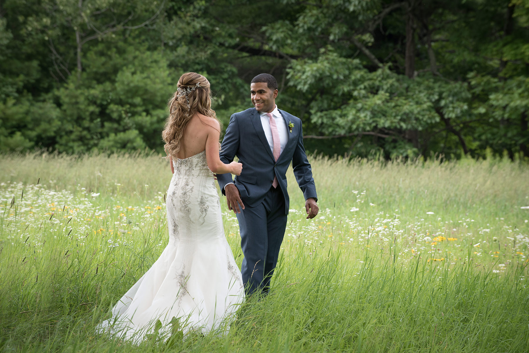 A Maine Barn Wedding at Flanagan Farm by Peter Greeno Photography