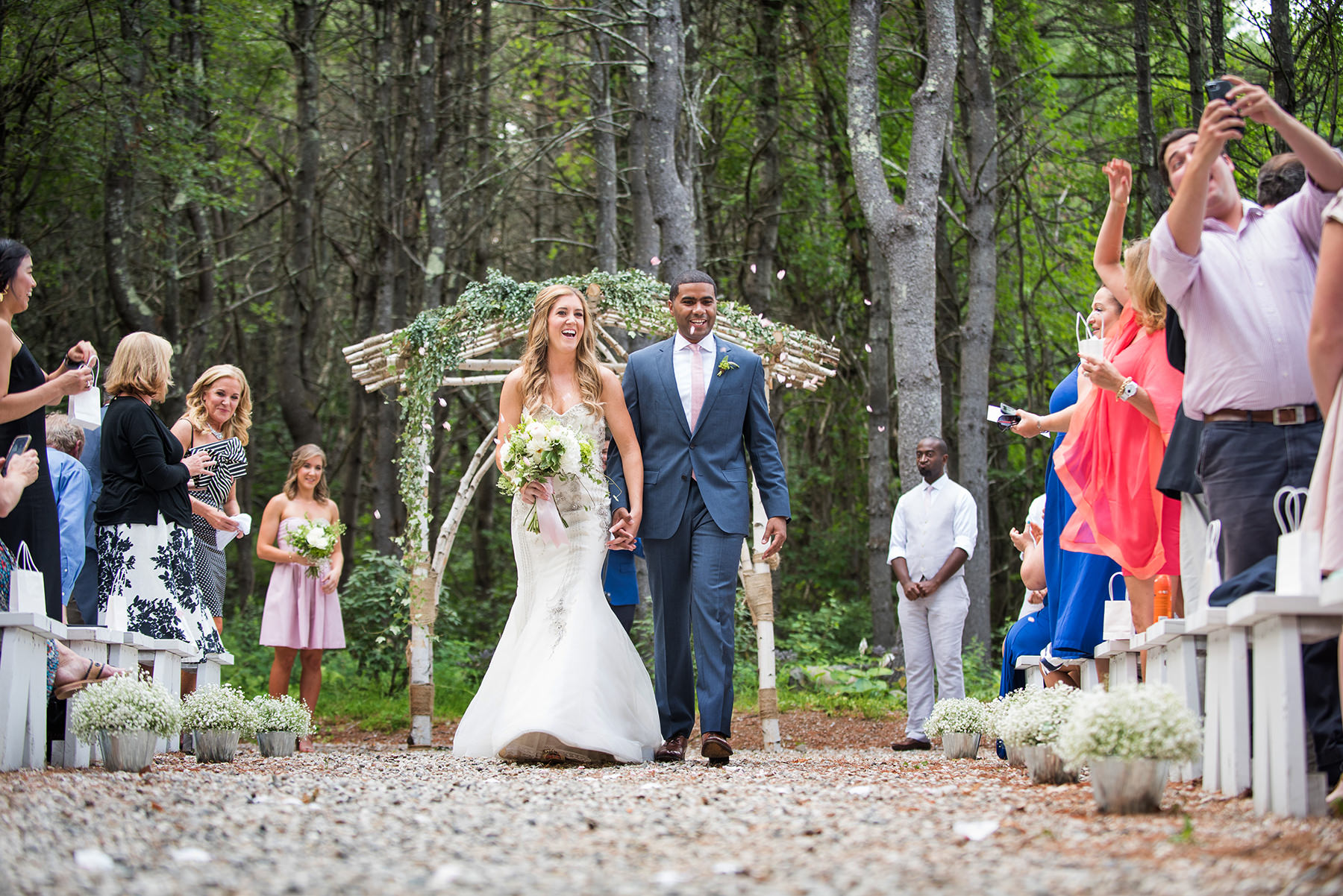 A Maine Barn Wedding at Flanagan Farm by Peter Greeno Photography