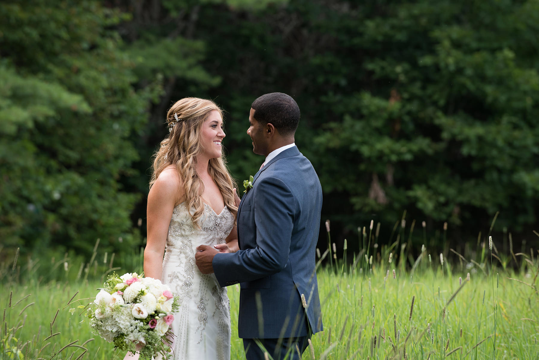 A Maine Barn Wedding at Flanagan Farm by Peter Greeno Photography