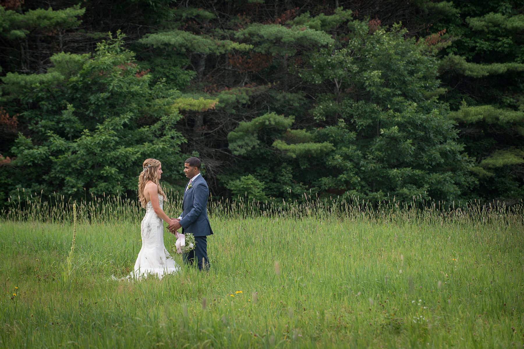 A Maine Barn Wedding at Flanagan Farm by Peter Greeno Photography