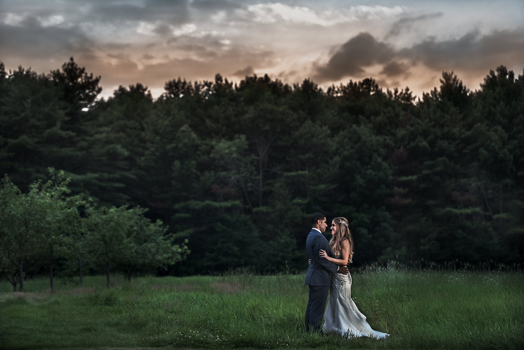 A Maine Barn Wedding at Flanagan Farm by Peter Greeno Photography