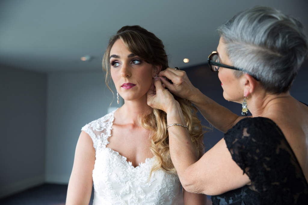 A Maine Wedding at the Cliff House in Cape Neddick, Maine