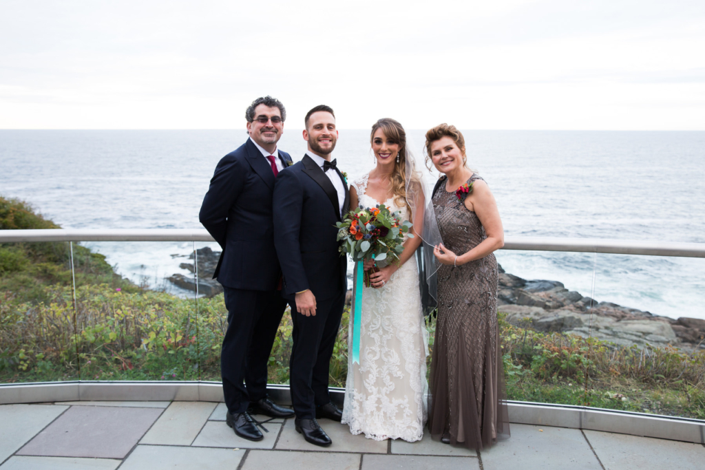 A Maine Wedding at the Cliff House in Cape Neddick, Maine