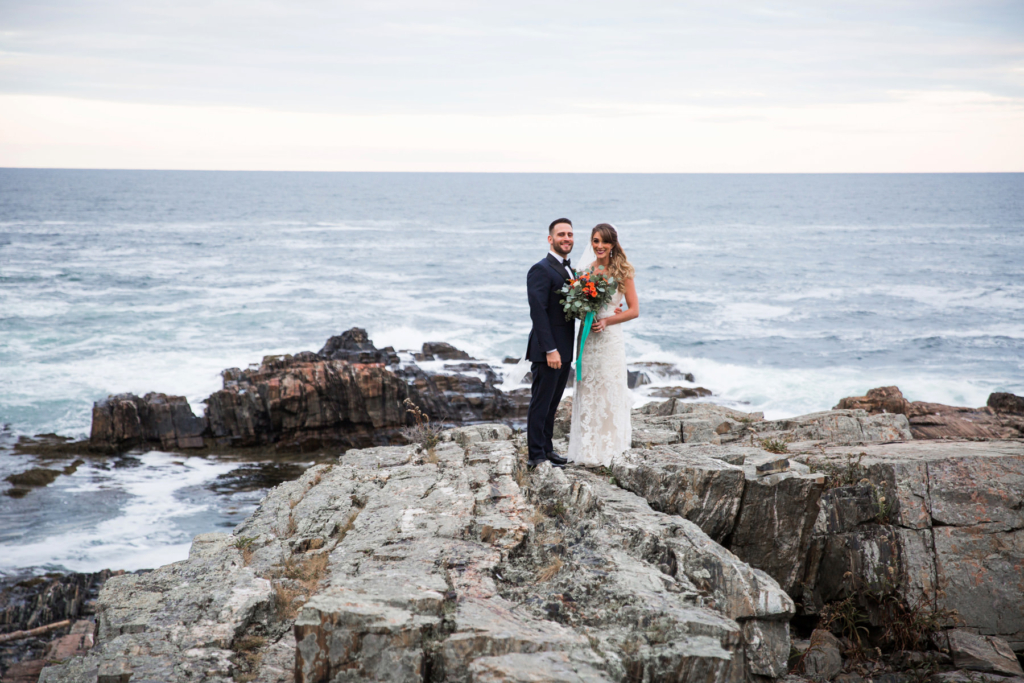 A Maine Wedding at the Cliff House in Cape Neddick, Maine