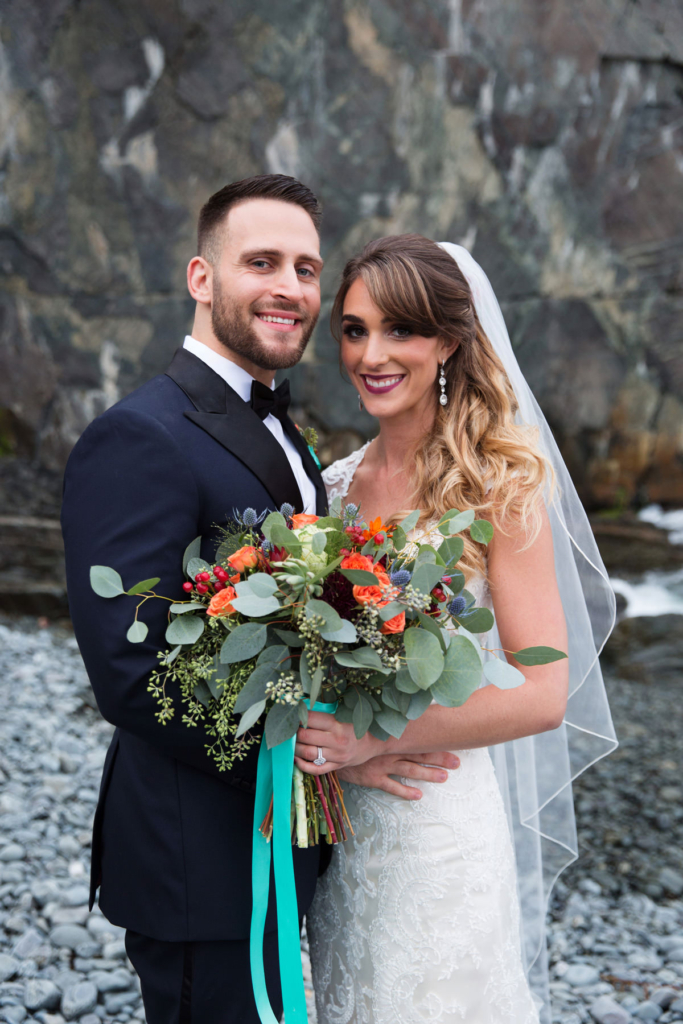 A Maine Wedding at the Cliff House in Cape Neddick, Maine