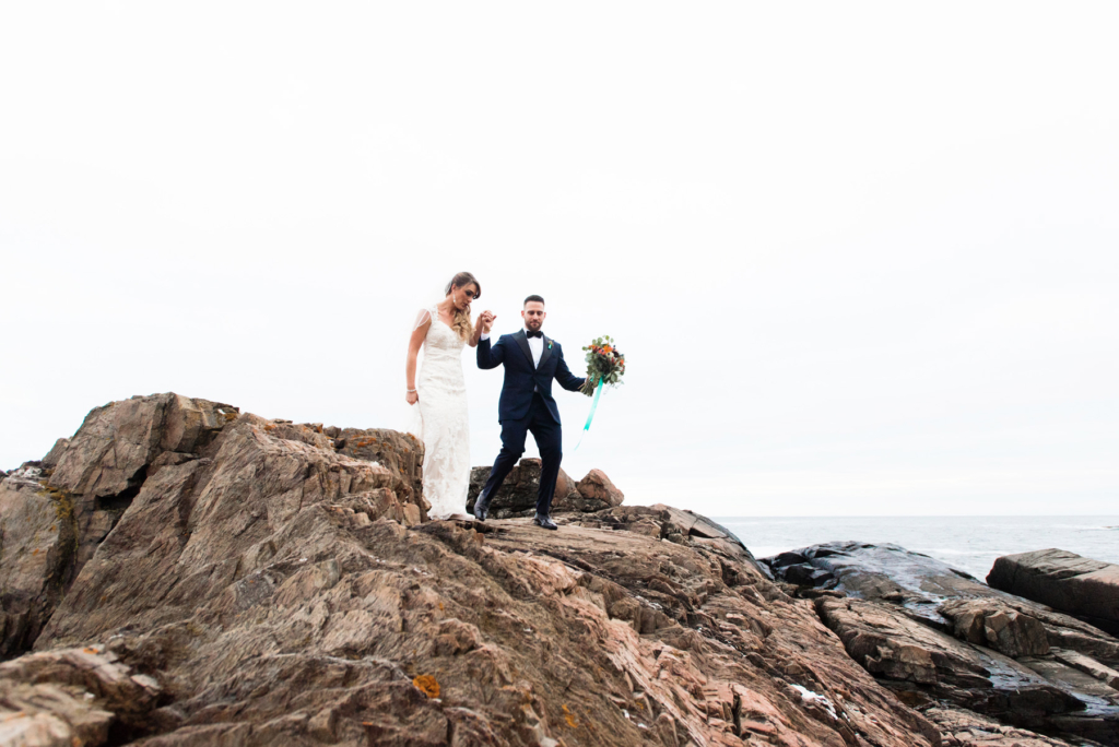 A Maine Wedding at the Cliff House in Cape Neddick, Maine