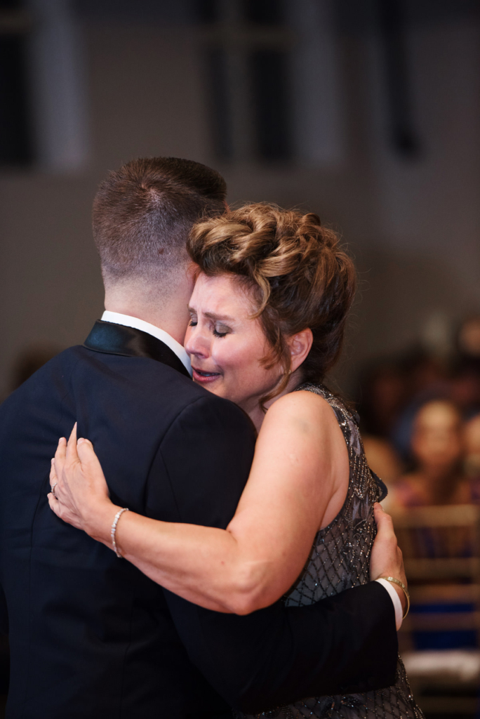 A Maine Wedding at the Cliff House in Cape Neddick, Maine