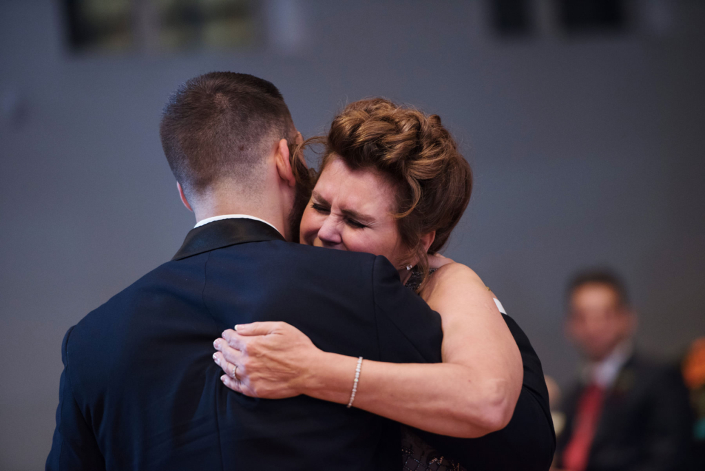 A Maine Wedding at the Cliff House in Cape Neddick, Maine