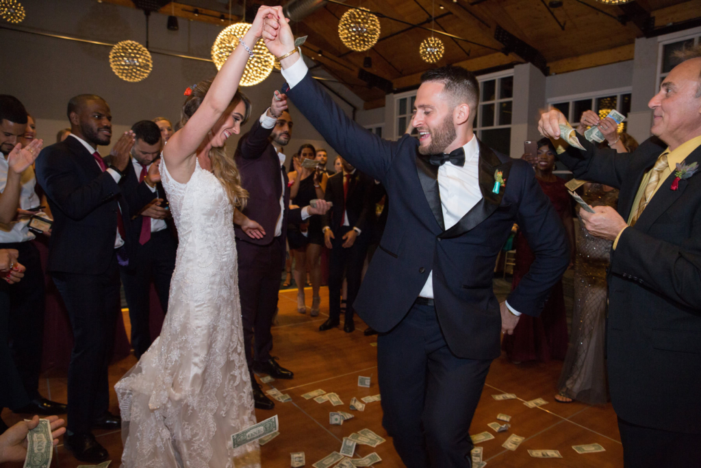 A Maine Wedding at the Cliff House in Cape Neddick, Maine